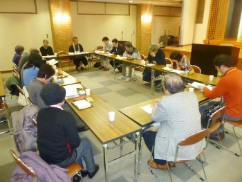 座談会１班